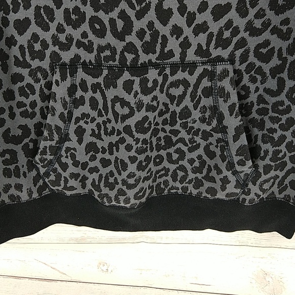 (sold)Nike rally cheetah leopard sweatshirt M - Picture 5 of 8